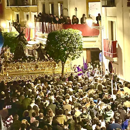 Atico Lujo Junto A La Catedral. Giralda 公寓 *